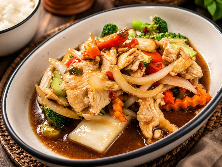Stir Fried Fresh Chili Chicken (G)