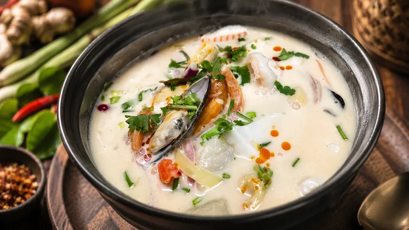 Tom Kha